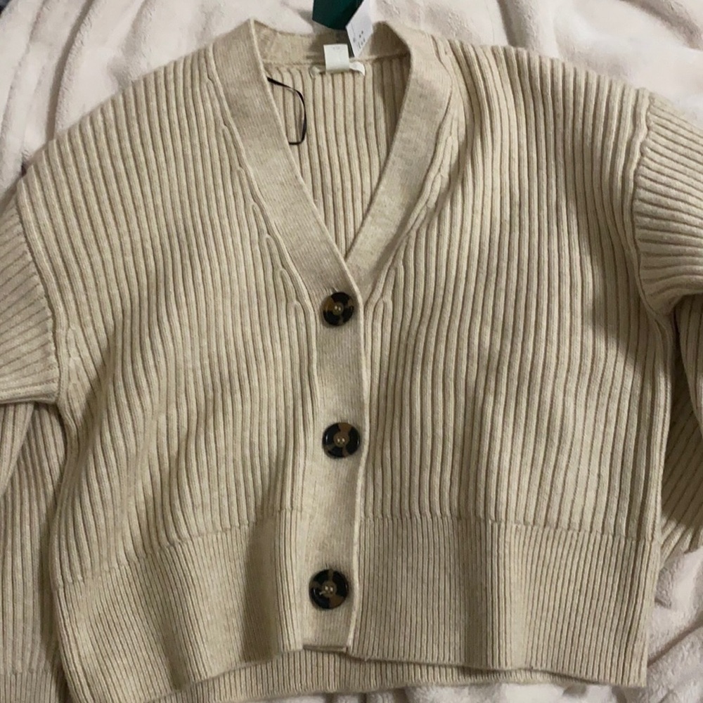 NWT H&M thick cardigan